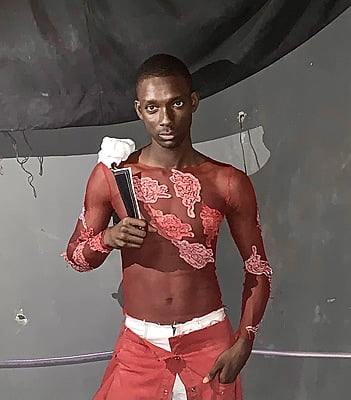 Isi Agu Appliqué Mesh Top Isi Agu Appliqué Mesh Top